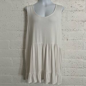 Torrid Size 4 Cream Sleeveless Ruffle Hem Tank Top